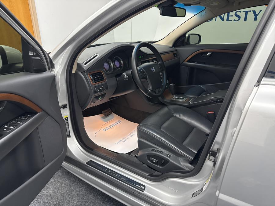 2009 Volvo S80 4dr Sdn I6 Turbo AWD, available for sale in Plainville, Connecticut | New England Auto Sales LLC. Plainville, Connecticut 2009 Volvo S80 4dr Sdn I6 Turbo AWD, available for sale in Plainville, Connecticut | New England Auto Sales LLC. Plainville, Connecticut