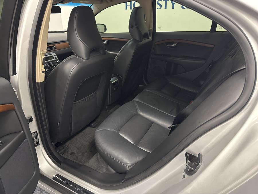 2009 Volvo S80 4dr Sdn I6 Turbo AWD, available for sale in Plainville, Connecticut | New England Auto Sales LLC. Plainville, Connecticut 2009 Volvo S80 4dr Sdn I6 Turbo AWD, available for sale in Plainville, Connecticut | New England Auto Sales LLC. Plainville, Connecticut