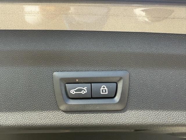 2017 Mini Cooper s Countryman Base, available for sale in Stratford, Connecticut | Wiz Leasing Inc. Stratford, Connecticut 2017 Mini Cooper s Countryman Base, available for sale in Stratford, Connecticut | Wiz Leasing Inc. Stratford, Connecticut