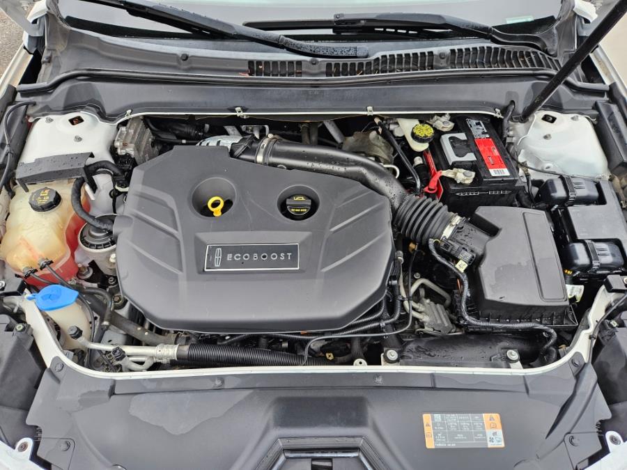 2013 Lincoln MKZ 4dr Sdn AWD, available for sale in East Windsor, Connecticut | Toro Auto. East Windsor, Connecticut 2013 Lincoln MKZ 4dr Sdn AWD, available for sale in East Windsor, Connecticut | Toro Auto. East Windsor, Connecticut