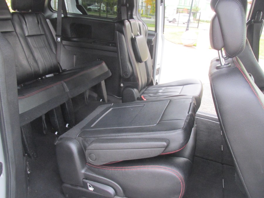 2019 Dodge Grand Caravan GT Wagon, available for sale in Massapequa, New York | South Shore Auto Brokers & Sales. Massapequa, New York 2019 Dodge Grand Caravan GT Wagon, available for sale in Massapequa, New York | South Shore Auto Brokers & Sales. Massapequa, New York