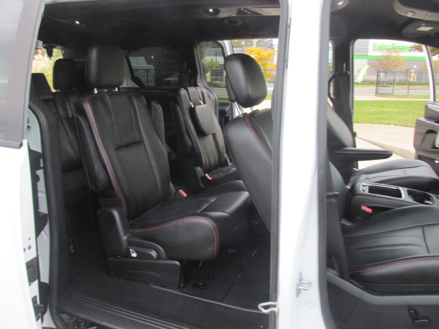 2019 Dodge Grand Caravan GT Wagon, available for sale in Massapequa, New York | South Shore Auto Brokers & Sales. Massapequa, New York 2019 Dodge Grand Caravan GT Wagon, available for sale in Massapequa, New York | South Shore Auto Brokers & Sales. Massapequa, New York