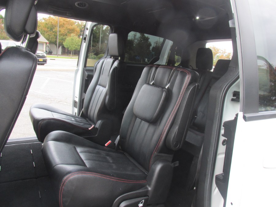 2019 Dodge Grand Caravan GT Wagon, available for sale in Massapequa, New York | South Shore Auto Brokers & Sales. Massapequa, New York 2019 Dodge Grand Caravan GT Wagon, available for sale in Massapequa, New York | South Shore Auto Brokers & Sales. Massapequa, New York