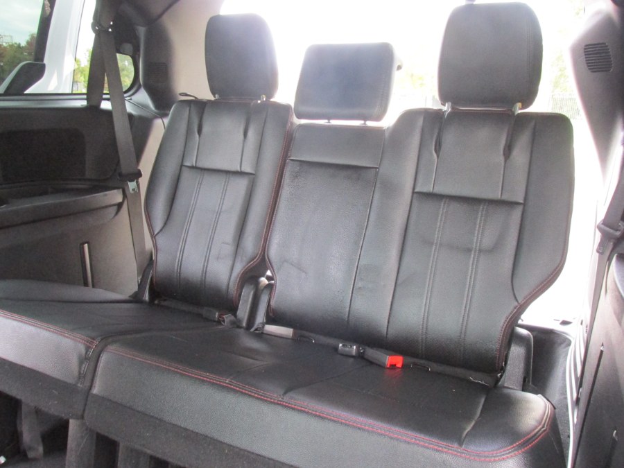 2019 Dodge Grand Caravan GT Wagon, available for sale in Massapequa, New York | South Shore Auto Brokers & Sales. Massapequa, New York 2019 Dodge Grand Caravan GT Wagon, available for sale in Massapequa, New York | South Shore Auto Brokers & Sales. Massapequa, New York