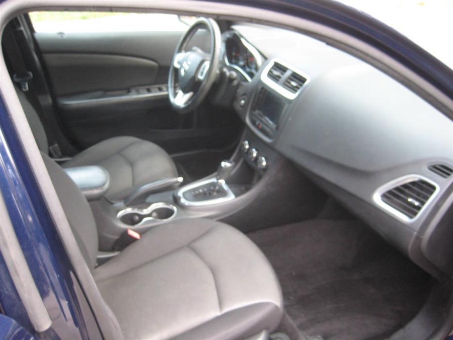 2014 Dodge Avenger SXT 4dr Sedan, available for sale in Massapequa, New York | Rite Choice Auto Inc.. Massapequa, New York 2014 Dodge Avenger SXT 4dr Sedan, available for sale in Massapequa, New York | Rite Choice Auto Inc.. Massapequa, New York