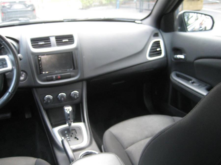 2014 Dodge Avenger SXT 4dr Sedan, available for sale in Massapequa, New York | Rite Choice Auto Inc.. Massapequa, New York 2014 Dodge Avenger SXT 4dr Sedan, available for sale in Massapequa, New York | Rite Choice Auto Inc.. Massapequa, New York