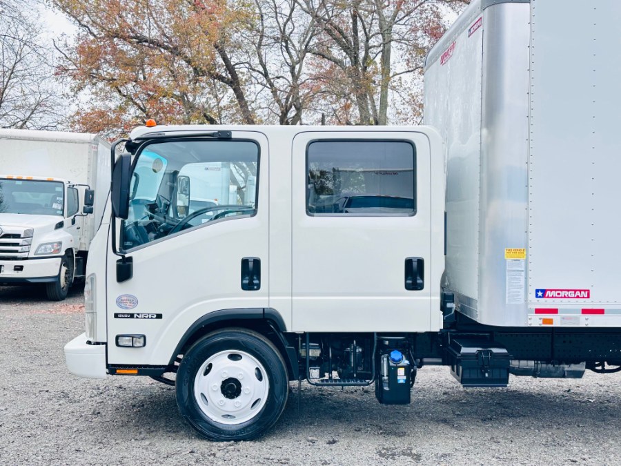 2022 Isuzu NRR 16FT DRY BOX + 19500LB GVW +  CREW CAB + NO CDL, available for sale in South Amboy, New Jersey | NJ Truck Spot. South Amboy, New Jersey 2022 Isuzu NRR 16FT DRY BOX + 19500LB GVW +  CREW CAB + NO CDL, available for sale in South Amboy, New Jersey | NJ Truck Spot. South Amboy, New Jersey
