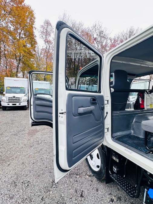 2022 Isuzu NRR 16FT DRY BOX + 19500LB GVW +  CREW CAB + NO CDL, available for sale in South Amboy, New Jersey | NJ Truck Spot. South Amboy, New Jersey 2022 Isuzu NRR 16FT DRY BOX + 19500LB GVW +  CREW CAB + NO CDL, available for sale in South Amboy, New Jersey | NJ Truck Spot. South Amboy, New Jersey