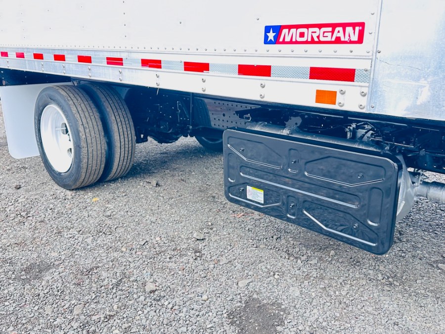 2022 Isuzu NRR 16FT DRY BOX + 19500LB GVW +  CREW CAB + NO CDL, available for sale in South Amboy, New Jersey | NJ Truck Spot. South Amboy, New Jersey 2022 Isuzu NRR 16FT DRY BOX + 19500LB GVW +  CREW CAB + NO CDL, available for sale in South Amboy, New Jersey | NJ Truck Spot. South Amboy, New Jersey