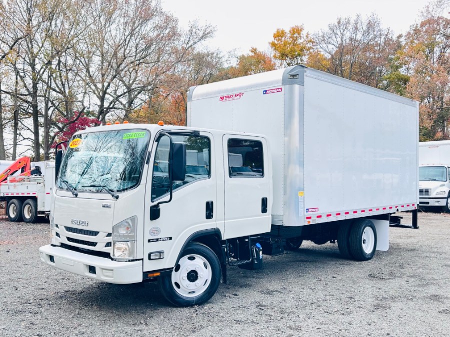 2022 Isuzu NRR 16FT DRY BOX + 19500LB GVW +  CREW CAB + NO CDL, available for sale in South Amboy, New Jersey | NJ Truck Spot. South Amboy, New Jersey 2022 Isuzu NRR 16FT DRY BOX + 19500LB GVW +  CREW CAB + NO CDL, available for sale in South Amboy, New Jersey | NJ Truck Spot. South Amboy, New Jersey