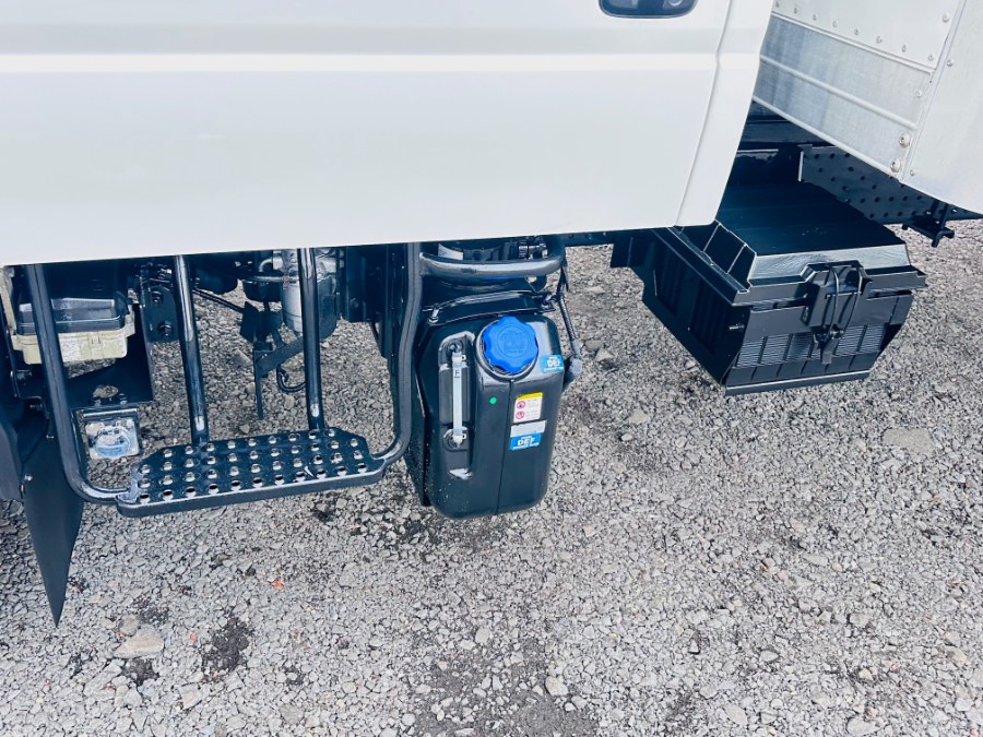 2022 Isuzu NRR 16FT DRY BOX + 19500LB GVW +  CREW CAB + NO CDL, available for sale in South Amboy, New Jersey | NJ Truck Spot. South Amboy, New Jersey 2022 Isuzu NRR 16FT DRY BOX + 19500LB GVW +  CREW CAB + NO CDL, available for sale in South Amboy, New Jersey | NJ Truck Spot. South Amboy, New Jersey