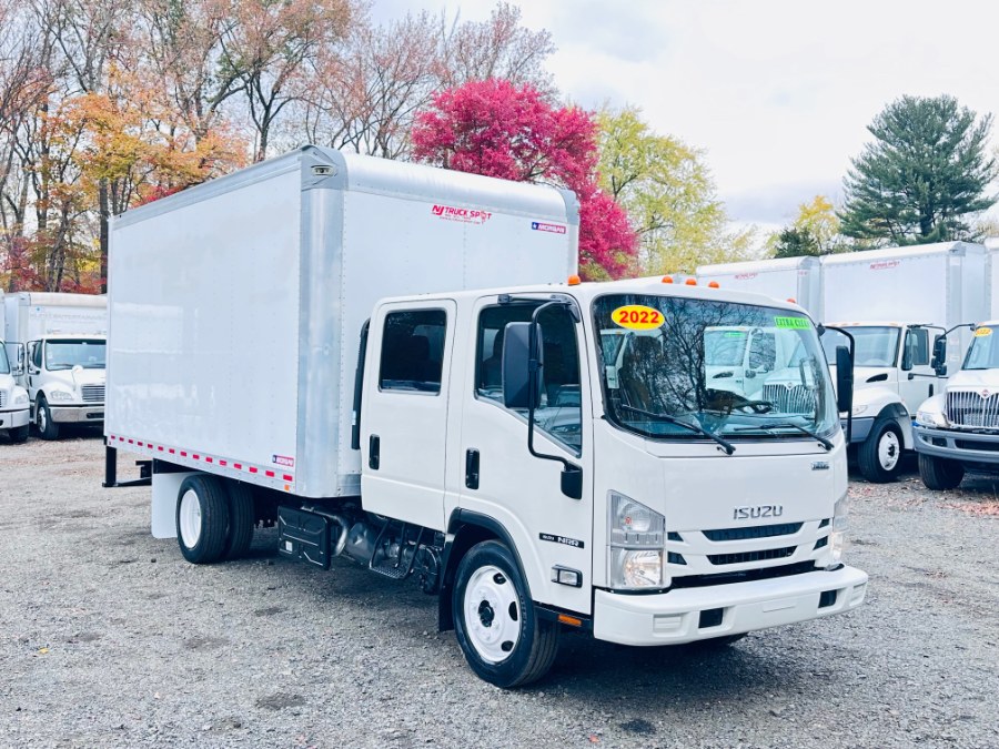 2022 Isuzu NRR 16FT DRY BOX + 19500LB GVW +  CREW CAB + NO CDL, available for sale in South Amboy, New Jersey | NJ Truck Spot. South Amboy, New Jersey 2022 Isuzu NRR 16FT DRY BOX + 19500LB GVW +  CREW CAB + NO CDL, available for sale in South Amboy, New Jersey | NJ Truck Spot. South Amboy, New Jersey