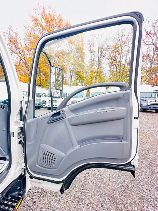 2022 Isuzu NRR 16FT DRY BOX + 19500LB GVW +  CREW CAB + NO CDL, available for sale in South Amboy, New Jersey | NJ Truck Spot. South Amboy, New Jersey 2022 Isuzu NRR 16FT DRY BOX + 19500LB GVW +  CREW CAB + NO CDL, available for sale in South Amboy, New Jersey | NJ Truck Spot. South Amboy, New Jersey