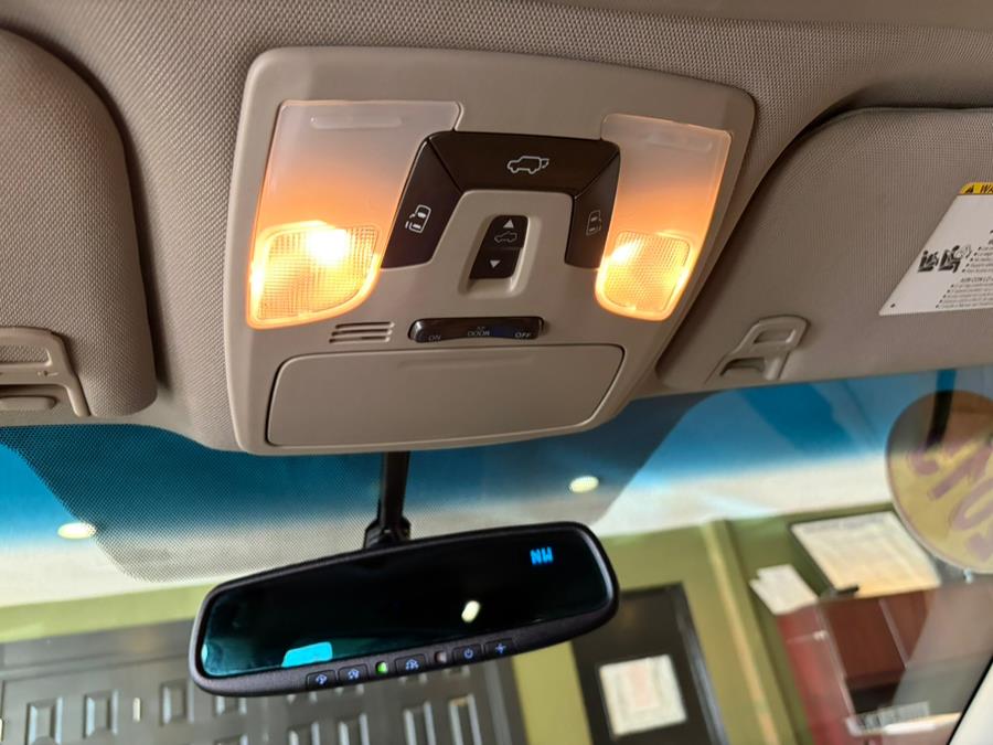 2015 Toyota Sienna 5dr 7-Pass Van XLE AWD (Natl), available for sale in West Hartford, Connecticut | AutoMax. West Hartford, Connecticut 2015 Toyota Sienna 5dr 7-Pass Van XLE AWD (Natl), available for sale in West Hartford, Connecticut | AutoMax. West Hartford, Connecticut