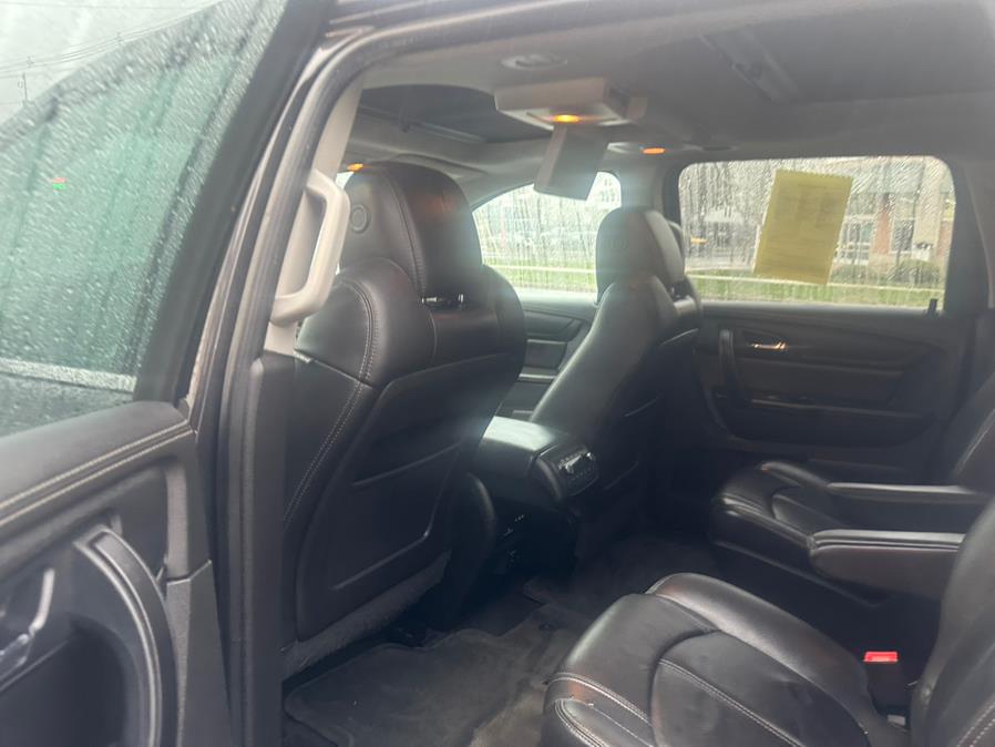 2015 Chevrolet Traverse AWD 4dr LT w/2LT, available for sale in Wallingford, Connecticut | Wallingford Auto Center LLC. Wallingford, Connecticut 2015 Chevrolet Traverse AWD 4dr LT w/2LT, available for sale in Wallingford, Connecticut | Wallingford Auto Center LLC. Wallingford, Connecticut