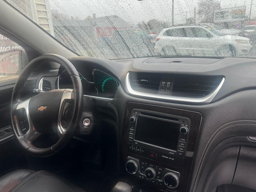 2015 Chevrolet Traverse AWD 4dr LT w/2LT, available for sale in Wallingford, Connecticut | Wallingford Auto Center LLC. Wallingford, Connecticut 2015 Chevrolet Traverse AWD 4dr LT w/2LT, available for sale in Wallingford, Connecticut | Wallingford Auto Center LLC. Wallingford, Connecticut