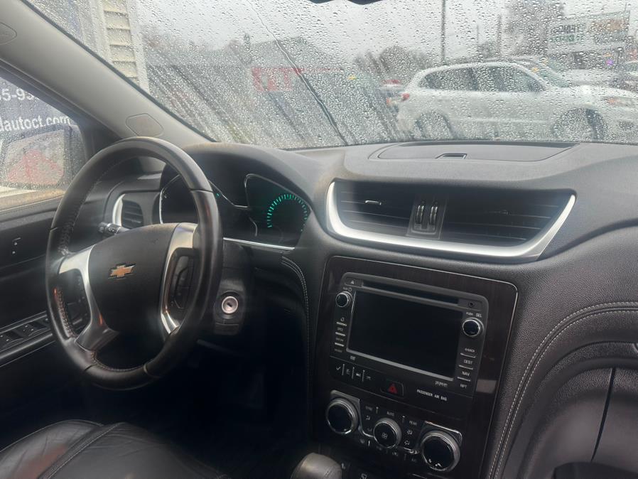 2015 Chevrolet Traverse AWD 4dr LT w/2LT, available for sale in Wallingford, Connecticut | Wallingford Auto Center LLC. Wallingford, Connecticut 2015 Chevrolet Traverse AWD 4dr LT w/2LT, available for sale in Wallingford, Connecticut | Wallingford Auto Center LLC. Wallingford, Connecticut
