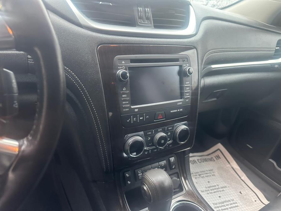 2015 Chevrolet Traverse AWD 4dr LT w/2LT, available for sale in Wallingford, Connecticut | Wallingford Auto Center LLC. Wallingford, Connecticut 2015 Chevrolet Traverse AWD 4dr LT w/2LT, available for sale in Wallingford, Connecticut | Wallingford Auto Center LLC. Wallingford, Connecticut