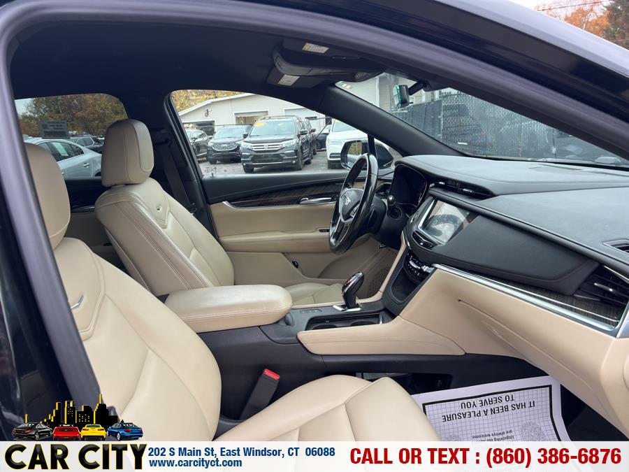 2019 Cadillac XT5 AWD 4dr, available for sale in East Windsor, Connecticut | Car City LLC. East Windsor, Connecticut 2019 Cadillac XT5 AWD 4dr, available for sale in East Windsor, Connecticut | Car City LLC. East Windsor, Connecticut