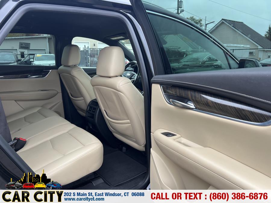 2019 Cadillac XT5 AWD 4dr, available for sale in East Windsor, Connecticut | Car City LLC. East Windsor, Connecticut 2019 Cadillac XT5 AWD 4dr, available for sale in East Windsor, Connecticut | Car City LLC. East Windsor, Connecticut