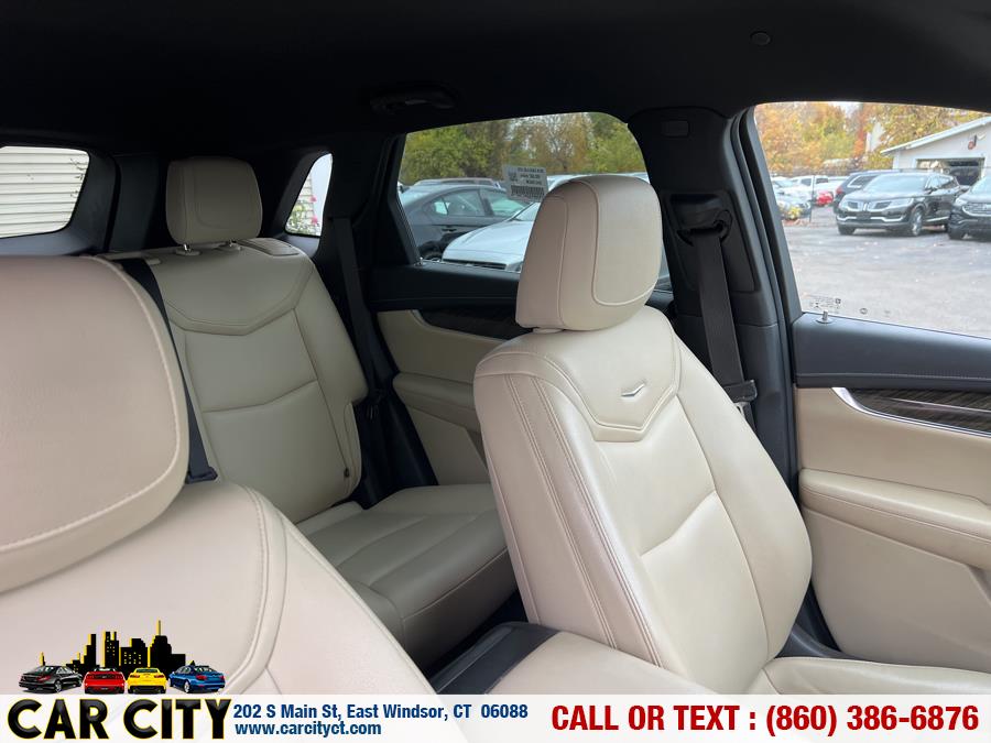 2019 Cadillac XT5 AWD 4dr, available for sale in East Windsor, Connecticut | Car City LLC. East Windsor, Connecticut 2019 Cadillac XT5 AWD 4dr, available for sale in East Windsor, Connecticut | Car City LLC. East Windsor, Connecticut