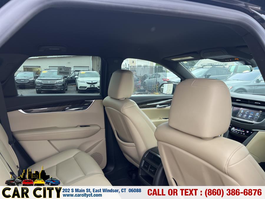2019 Cadillac XT5 AWD 4dr, available for sale in East Windsor, Connecticut | Car City LLC. East Windsor, Connecticut 2019 Cadillac XT5 AWD 4dr, available for sale in East Windsor, Connecticut | Car City LLC. East Windsor, Connecticut