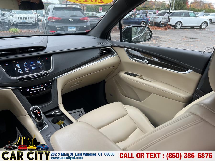 2019 Cadillac XT5 AWD 4dr, available for sale in East Windsor, Connecticut | Car City LLC. East Windsor, Connecticut 2019 Cadillac XT5 AWD 4dr, available for sale in East Windsor, Connecticut | Car City LLC. East Windsor, Connecticut