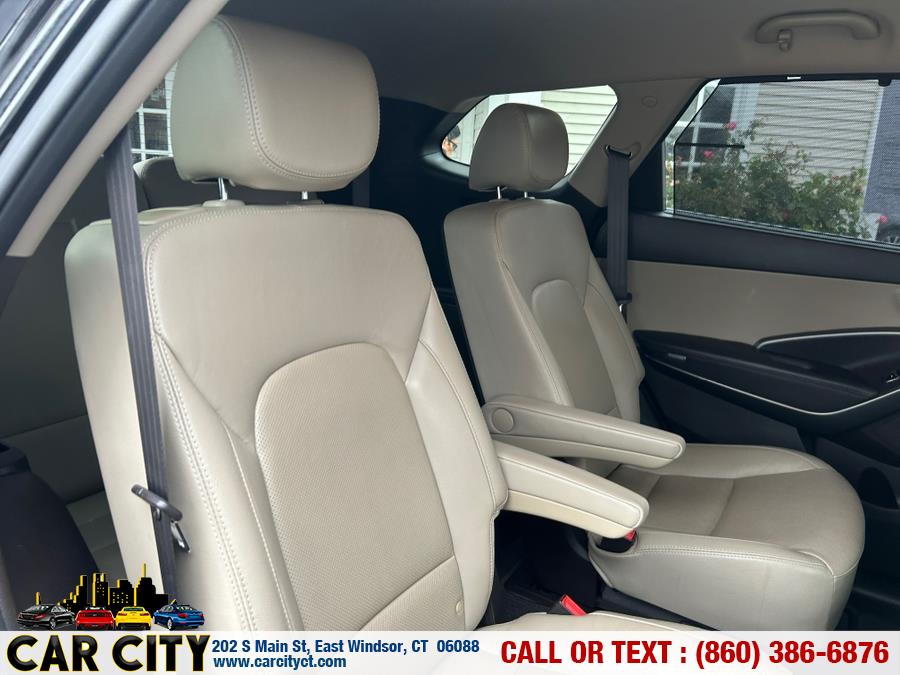 2017 Hyundai Santa Fe Limited 3.3L Auto AWD, available for sale in East Windsor, Connecticut | Car City LLC. East Windsor, Connecticut 2017 Hyundai Santa Fe Limited 3.3L Auto AWD, available for sale in East Windsor, Connecticut | Car City LLC. East Windsor, Connecticut