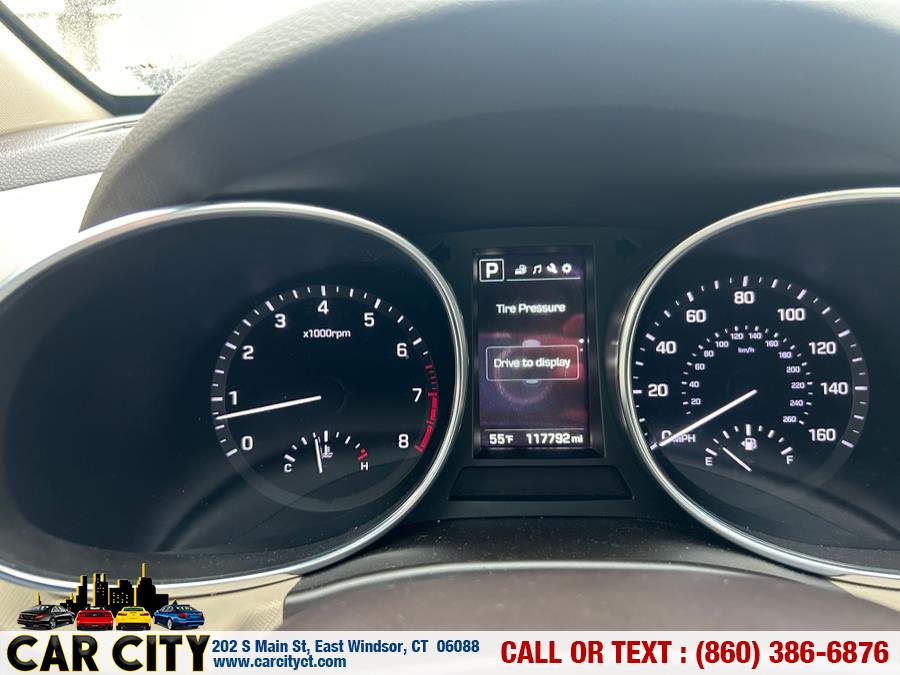 2017 Hyundai Santa Fe Limited 3.3L Auto AWD, available for sale in East Windsor, Connecticut | Car City LLC. East Windsor, Connecticut 2017 Hyundai Santa Fe Limited 3.3L Auto AWD, available for sale in East Windsor, Connecticut | Car City LLC. East Windsor, Connecticut