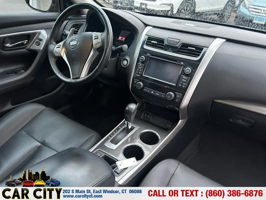 2015 Nissan Altima 4dr Sdn V6 3.5 SL *Ltd Avail*, available for sale in East Windsor, Connecticut | Car City LLC. East Windsor, Connecticut 2015 Nissan Altima 4dr Sdn V6 3.5 SL *Ltd Avail*, available for sale in East Windsor, Connecticut | Car City LLC. East Windsor, Connecticut