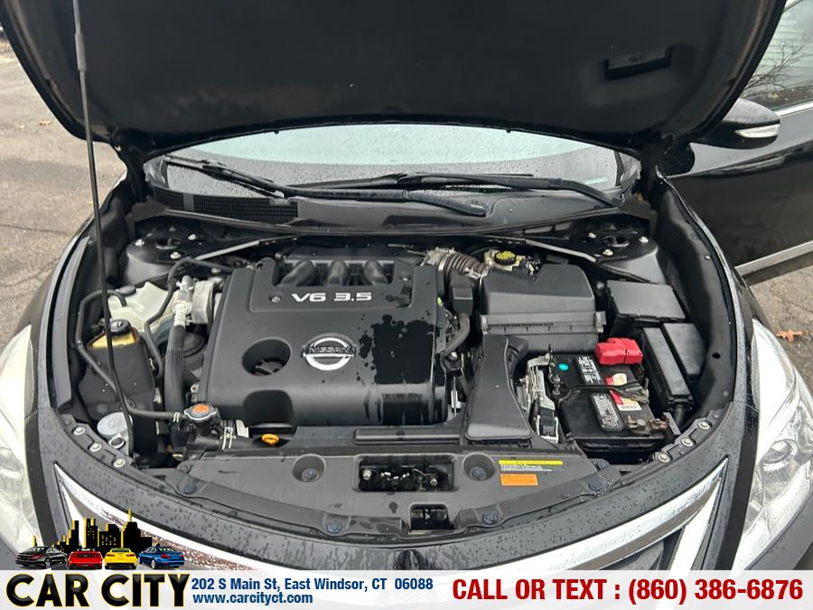2015 Nissan Altima 4dr Sdn V6 3.5 SL *Ltd Avail*, available for sale in East Windsor, Connecticut | Car City LLC. East Windsor, Connecticut 2015 Nissan Altima 4dr Sdn V6 3.5 SL *Ltd Avail*, available for sale in East Windsor, Connecticut | Car City LLC. East Windsor, Connecticut