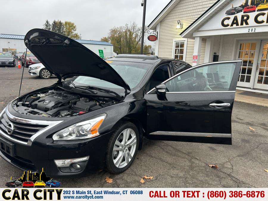 2015 Nissan Altima 4dr Sdn V6 3.5 SL *Ltd Avail*, available for sale in East Windsor, Connecticut | Car City LLC. East Windsor, Connecticut 2015 Nissan Altima 4dr Sdn V6 3.5 SL *Ltd Avail*, available for sale in East Windsor, Connecticut | Car City LLC. East Windsor, Connecticut