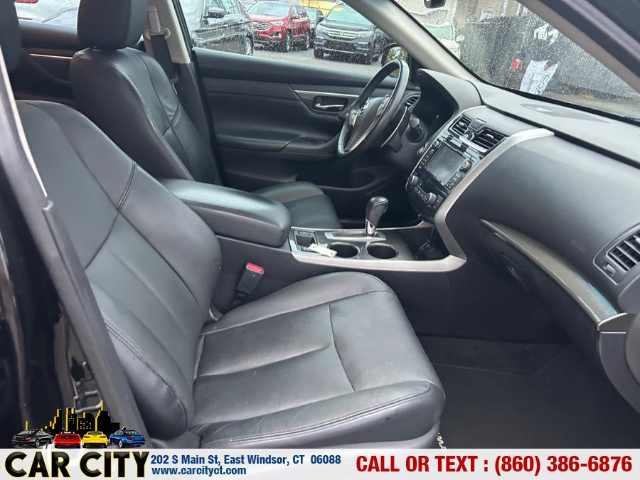 2015 Nissan Altima 4dr Sdn V6 3.5 SL *Ltd Avail*, available for sale in East Windsor, Connecticut | Car City LLC. East Windsor, Connecticut 2015 Nissan Altima 4dr Sdn V6 3.5 SL *Ltd Avail*, available for sale in East Windsor, Connecticut | Car City LLC. East Windsor, Connecticut