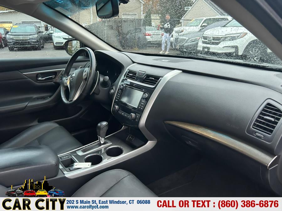 2015 Nissan Altima 4dr Sdn V6 3.5 SL *Ltd Avail*, available for sale in East Windsor, Connecticut | Car City LLC. East Windsor, Connecticut 2015 Nissan Altima 4dr Sdn V6 3.5 SL *Ltd Avail*, available for sale in East Windsor, Connecticut | Car City LLC. East Windsor, Connecticut