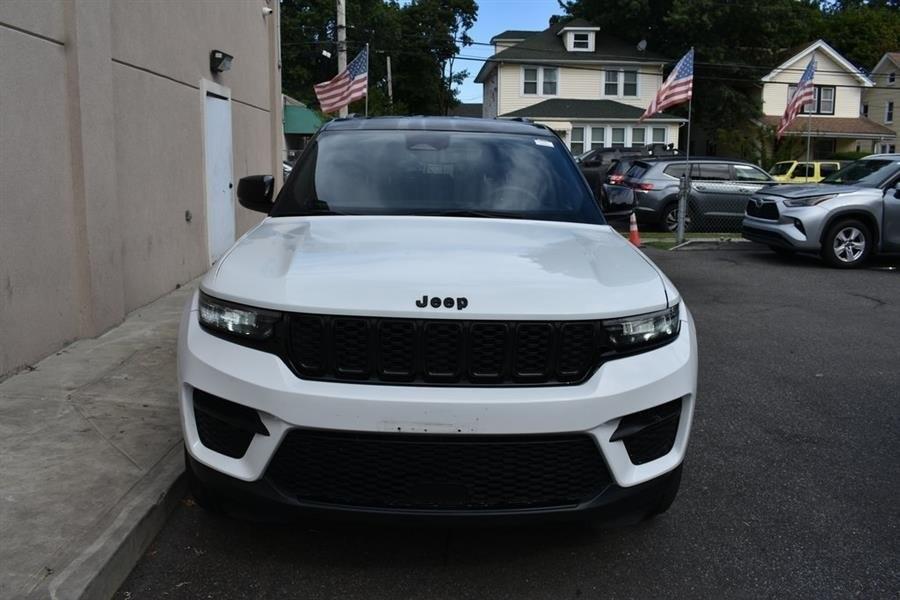 2024 Jeep Grand Cherokee l Altitude, available for sale in Valley Stream, New York | Certified Performance Motors. Valley Stream, New York 2024 Jeep Grand Cherokee l Altitude, available for sale in Valley Stream, New York | Certified Performance Motors. Valley Stream, New York