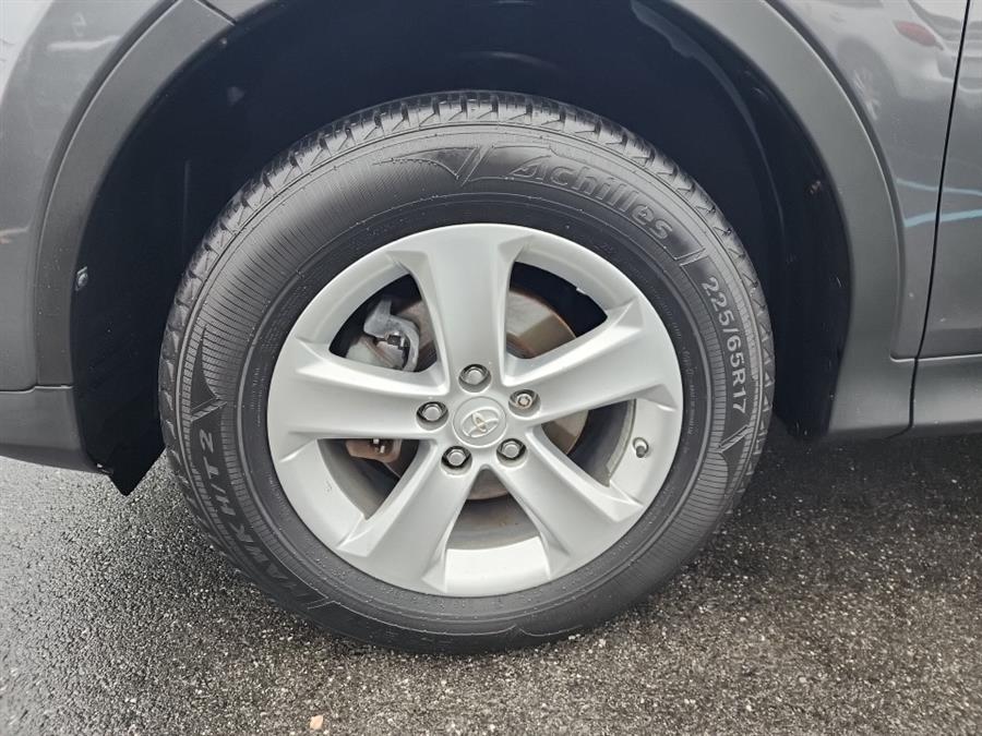2013 Toyota RAV4 AWD 4dr XLE (Natl), available for sale in Islip, New York | L.I. Auto Gallery. Islip, New York 2013 Toyota RAV4 AWD 4dr XLE (Natl), available for sale in Islip, New York | L.I. Auto Gallery. Islip, New York