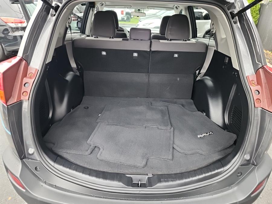 2013 Toyota RAV4 AWD 4dr XLE (Natl), available for sale in Islip, New York | L.I. Auto Gallery. Islip, New York 2013 Toyota RAV4 AWD 4dr XLE (Natl), available for sale in Islip, New York | L.I. Auto Gallery. Islip, New York