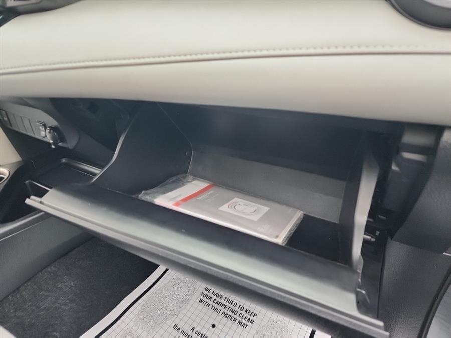 2013 Toyota RAV4 AWD 4dr XLE (Natl), available for sale in Islip, New York | L.I. Auto Gallery. Islip, New York 2013 Toyota RAV4 AWD 4dr XLE (Natl), available for sale in Islip, New York | L.I. Auto Gallery. Islip, New York