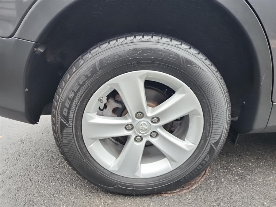 2013 Toyota RAV4 AWD 4dr XLE (Natl), available for sale in Islip, New York | L.I. Auto Gallery. Islip, New York 2013 Toyota RAV4 AWD 4dr XLE (Natl), available for sale in Islip, New York | L.I. Auto Gallery. Islip, New York