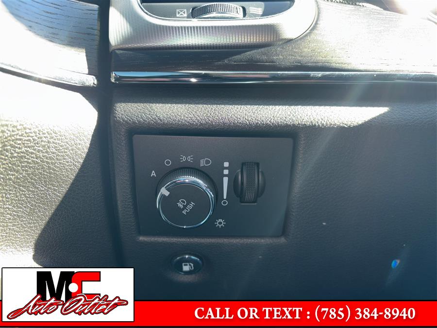 2019 Jeep Grand Cherokee Summit 4x4, available for sale in Colby, Kansas | M C Auto Outlet Inc. Colby, Kansas 2019 Jeep Grand Cherokee Summit 4x4, available for sale in Colby, Kansas | M C Auto Outlet Inc. Colby, Kansas