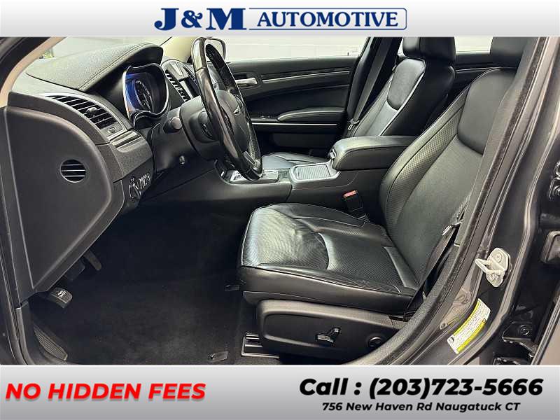 2019 Chrysler 300 Limited, available for sale in Naugatuck, Connecticut | J&M Automotive Sls&Svc LLC. Naugatuck, Connecticut 2019 Chrysler 300 Limited, available for sale in Naugatuck, Connecticut | J&M Automotive Sls&Svc LLC. Naugatuck, Connecticut