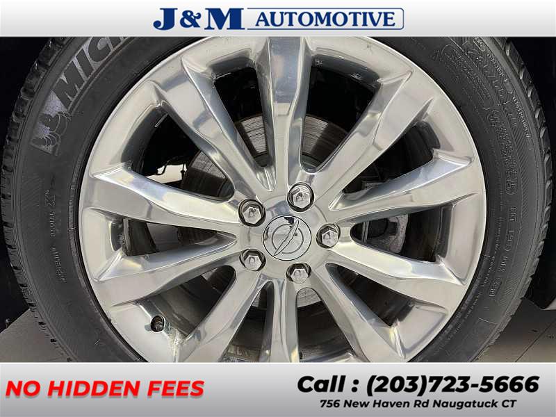 2019 Chrysler 300 Limited, available for sale in Naugatuck, Connecticut | J&M Automotive Sls&Svc LLC. Naugatuck, Connecticut 2019 Chrysler 300 Limited, available for sale in Naugatuck, Connecticut | J&M Automotive Sls&Svc LLC. Naugatuck, Connecticut