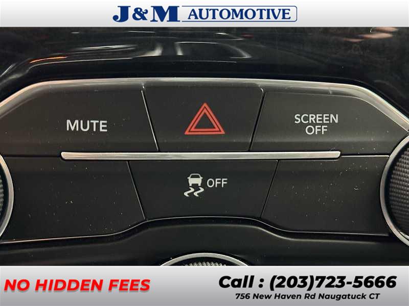 2019 Chrysler 300 Limited, available for sale in Naugatuck, Connecticut | J&M Automotive Sls&Svc LLC. Naugatuck, Connecticut 2019 Chrysler 300 Limited, available for sale in Naugatuck, Connecticut | J&M Automotive Sls&Svc LLC. Naugatuck, Connecticut