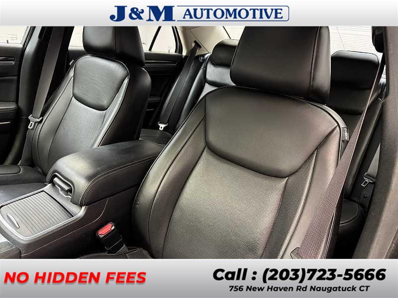 2019 Chrysler 300 Limited, available for sale in Naugatuck, Connecticut | J&M Automotive Sls&Svc LLC. Naugatuck, Connecticut 2019 Chrysler 300 Limited, available for sale in Naugatuck, Connecticut | J&M Automotive Sls&Svc LLC. Naugatuck, Connecticut