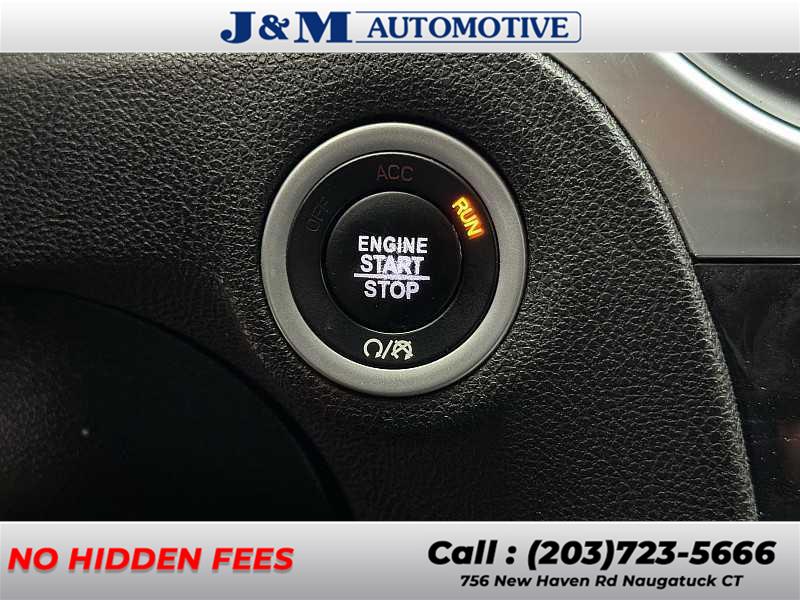 2019 Chrysler 300 Limited, available for sale in Naugatuck, Connecticut | J&M Automotive Sls&Svc LLC. Naugatuck, Connecticut 2019 Chrysler 300 Limited, available for sale in Naugatuck, Connecticut | J&M Automotive Sls&Svc LLC. Naugatuck, Connecticut