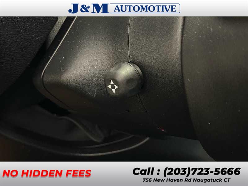 2019 Chrysler 300 Limited, available for sale in Naugatuck, Connecticut | J&M Automotive Sls&Svc LLC. Naugatuck, Connecticut 2019 Chrysler 300 Limited, available for sale in Naugatuck, Connecticut | J&M Automotive Sls&Svc LLC. Naugatuck, Connecticut