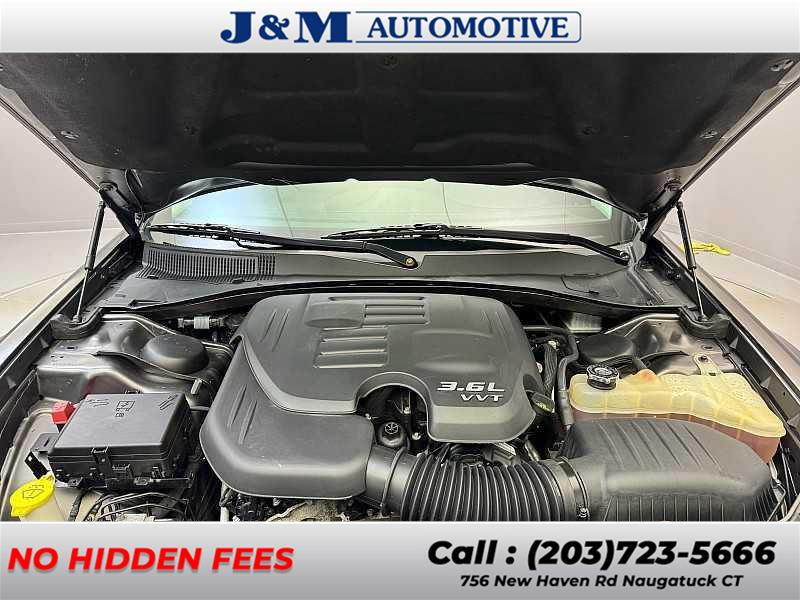 2019 Chrysler 300 Limited, available for sale in Naugatuck, Connecticut | J&M Automotive Sls&Svc LLC. Naugatuck, Connecticut 2019 Chrysler 300 Limited, available for sale in Naugatuck, Connecticut | J&M Automotive Sls&Svc LLC. Naugatuck, Connecticut