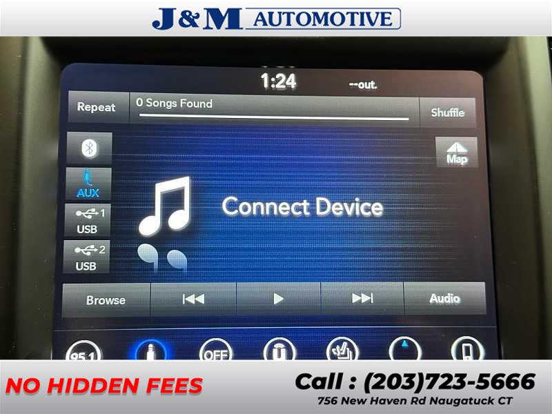 2019 Chrysler 300 Limited, available for sale in Naugatuck, Connecticut | J&M Automotive Sls&Svc LLC. Naugatuck, Connecticut 2019 Chrysler 300 Limited, available for sale in Naugatuck, Connecticut | J&M Automotive Sls&Svc LLC. Naugatuck, Connecticut