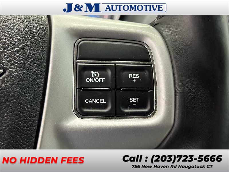 2016 Chrysler Town & Country Touring, available for sale in Naugatuck, Connecticut | J&M Automotive Sls&Svc LLC. Naugatuck, Connecticut 2016 Chrysler Town & Country Touring, available for sale in Naugatuck, Connecticut | J&M Automotive Sls&Svc LLC. Naugatuck, Connecticut