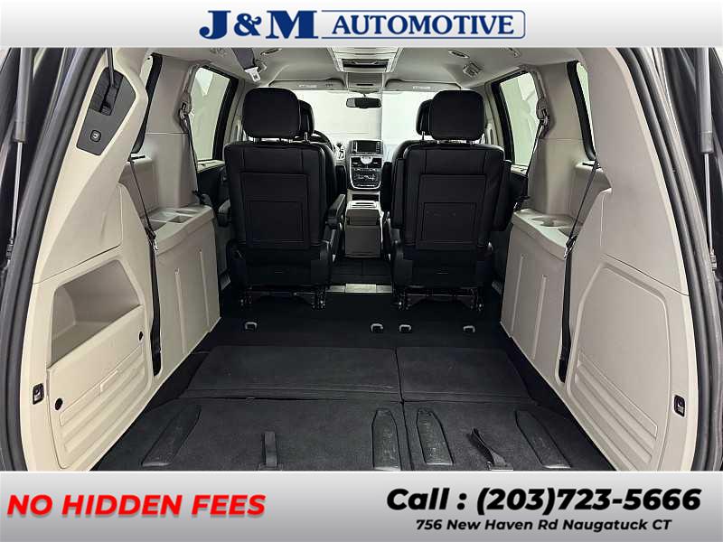 2016 Chrysler Town & Country Touring, available for sale in Naugatuck, Connecticut | J&M Automotive Sls&Svc LLC. Naugatuck, Connecticut 2016 Chrysler Town & Country Touring, available for sale in Naugatuck, Connecticut | J&M Automotive Sls&Svc LLC. Naugatuck, Connecticut